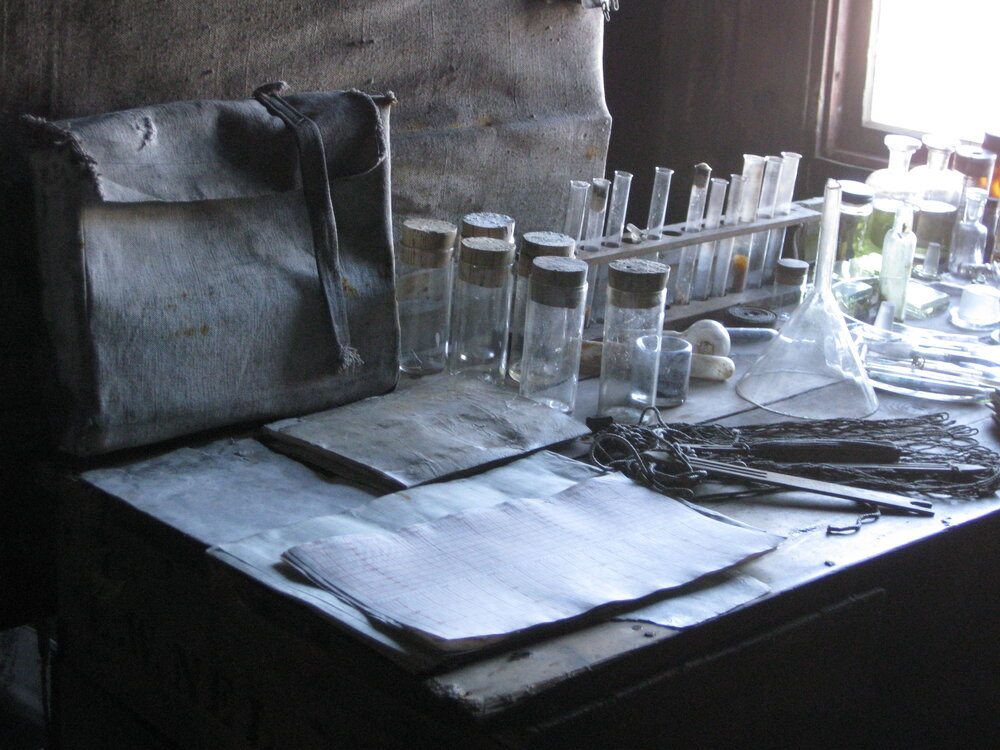 2008-09 'Terra Nova' hut, interior artefacts (290)