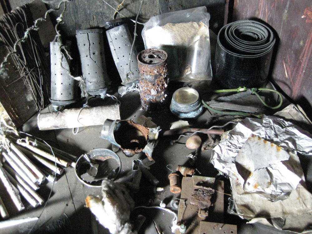2008-09 'Terra Nova' hut, interior artefacts (327)