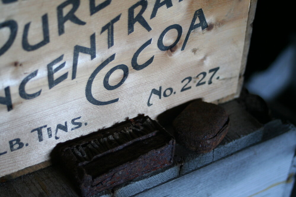 2008-09 'Terra Nova' hut, interior artefacts (375)
