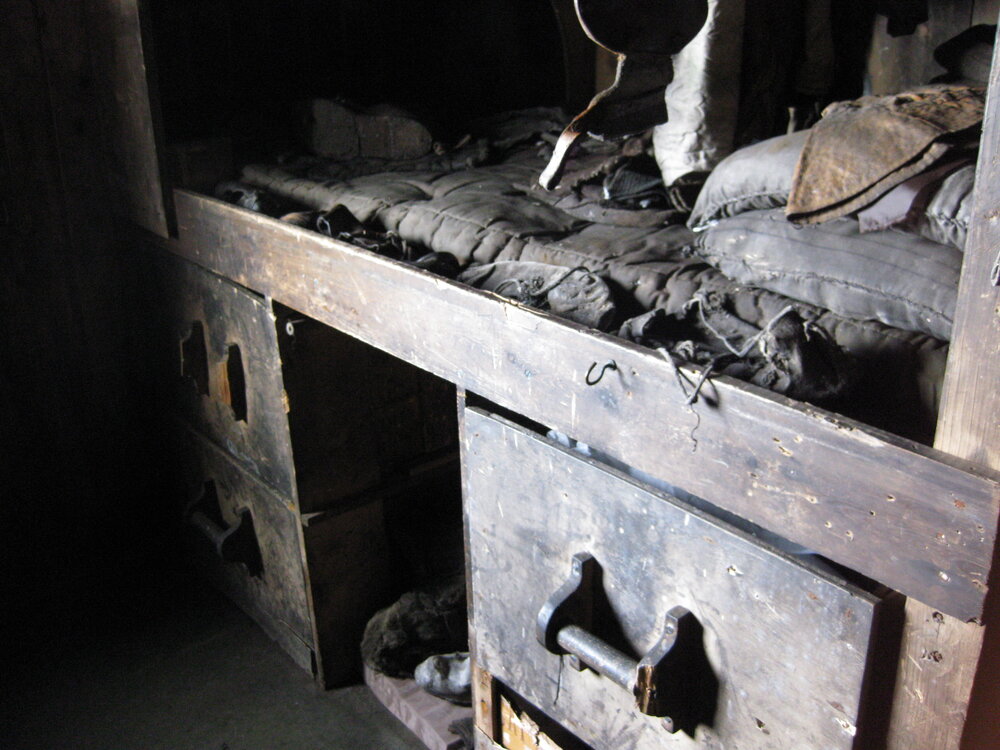 2008-09 'Terra Nova' hut, interior artefacts (399)