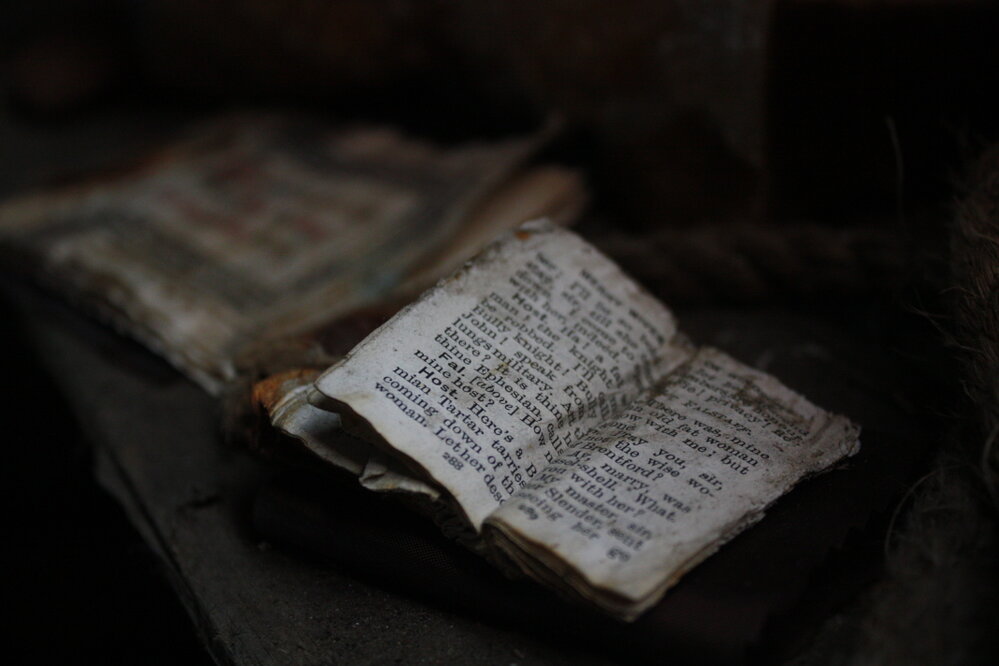 2008-09 'Terra Nova' hut, interior artefacts (079)