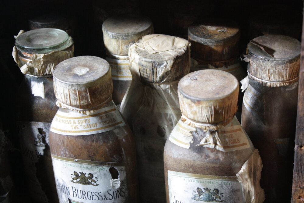 2008-09 'Terra Nova' hut, interior artefacts (084)