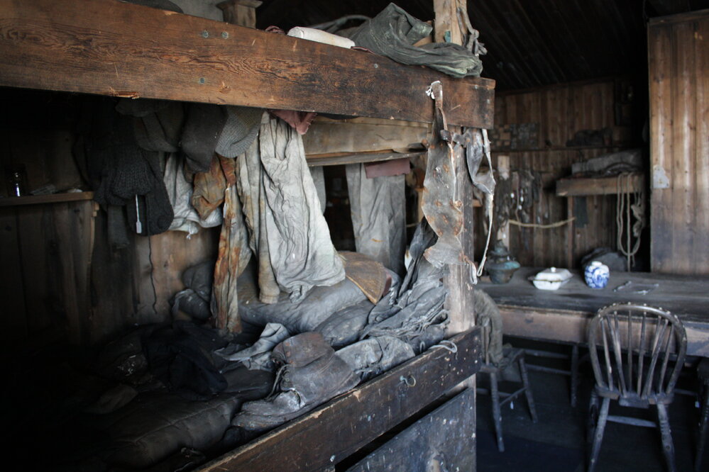 2008-09 'Terra Nova' hut, interior artefacts (105)