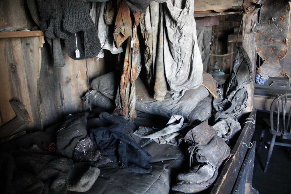2008-09 'Terra Nova' hut, interior artefacts (109)