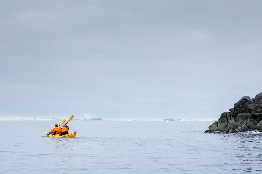 Deputy Principal Shauna Eldridge and Inspiring Explorer Jaylee Savage kayaking (001)