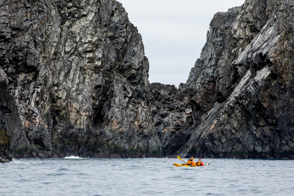 Deputy Principal Shauna Eldridge and Inspiring Explorer Jaylee Savage kayaking (004)