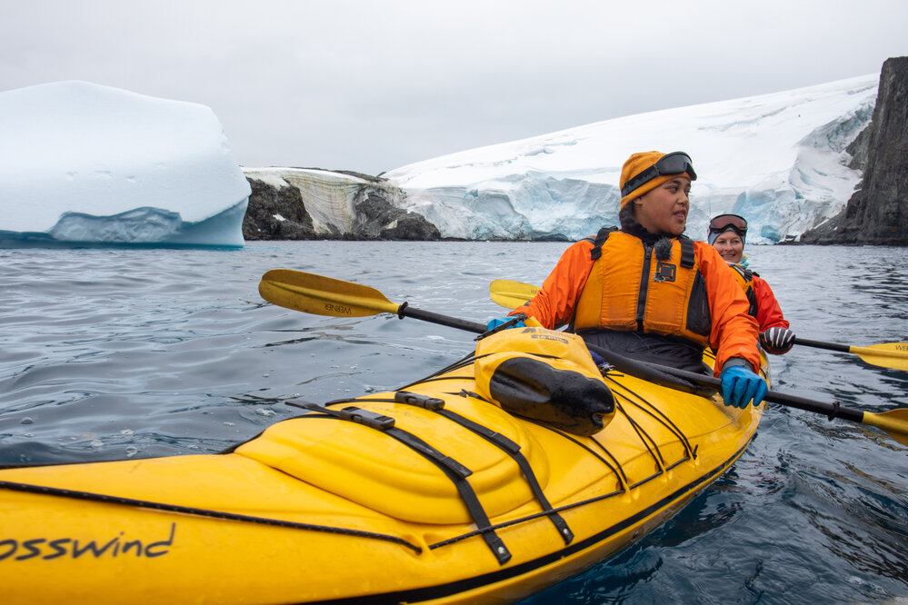 Deputy Principal Shauna Eldridge and Inspiring Explorer Jaylee Savage kayaking (004)