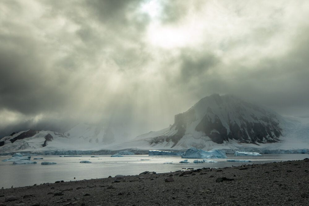 Sun Burst over the icebergs and ice