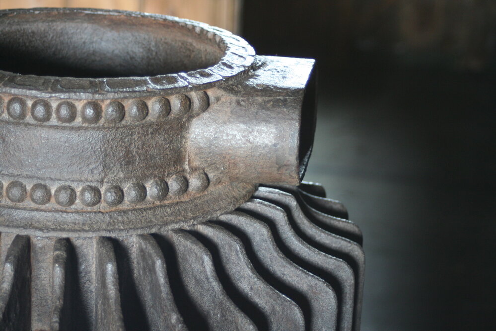 2008-09 'Terra Nova' hut, Wardroom stove (045)