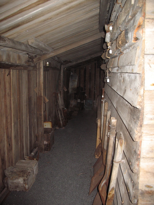 Winter 2009 Scott's 'Terra Nova' hut (001)