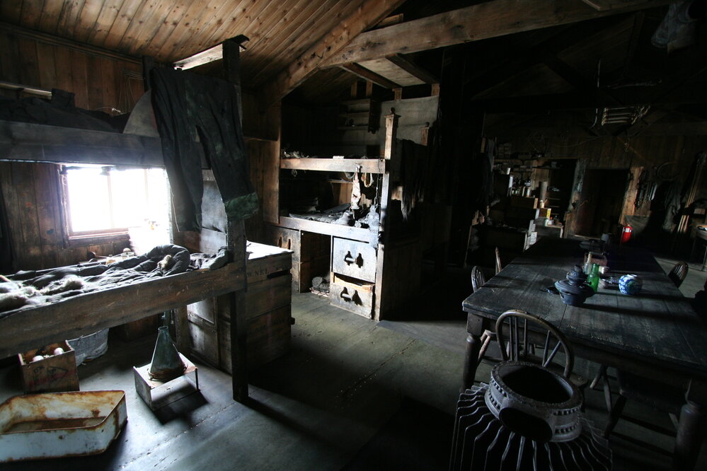 2008-09 'Terra Nova' hut, Interior (059)