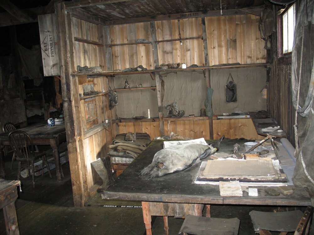 Scott's cubicle, Scott's 'Terra Nova' Hut (001)