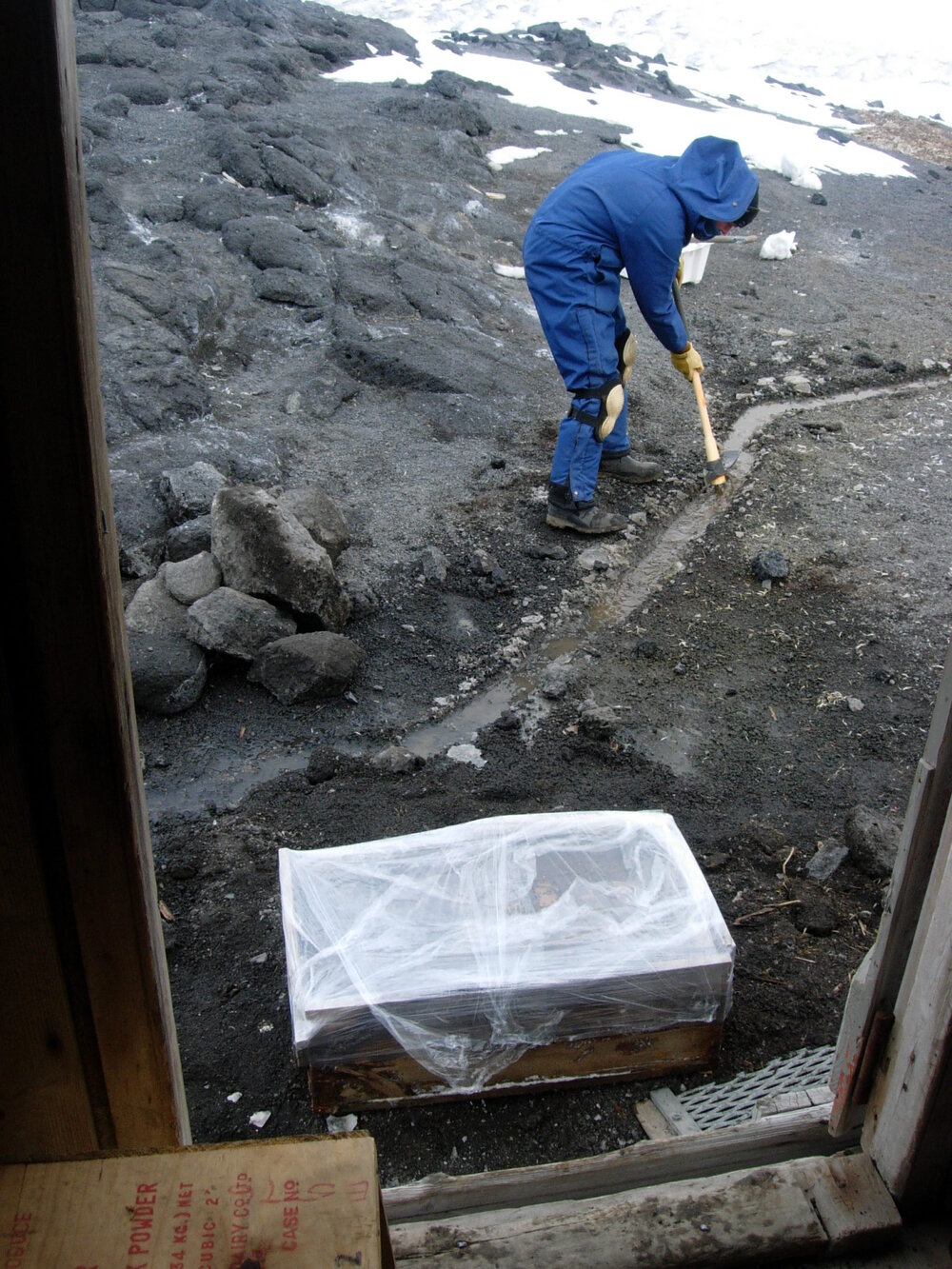 2007 James Blake digging drainage, Cape Royds