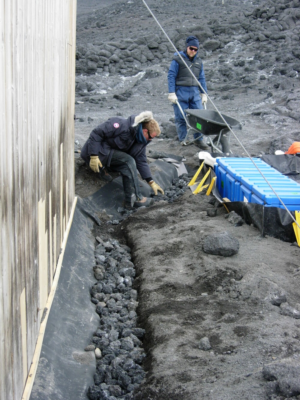 2007 James Blake and Al Fastier at Shackleton's 'Nimrod' hut, Cape Royds