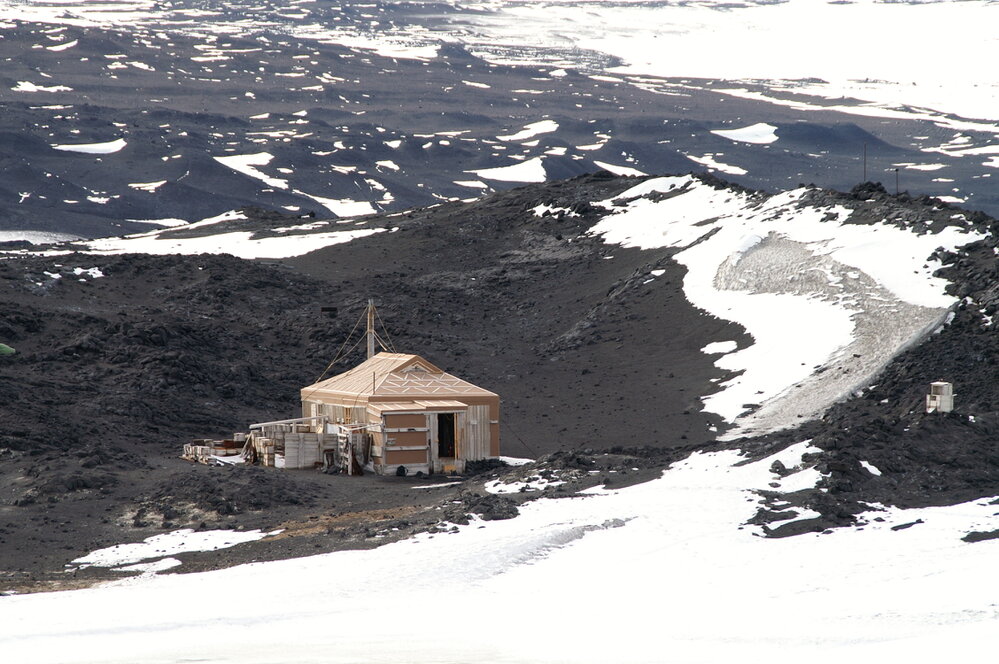 2007 Shackleton's Nimrod' hut in the landscape at Cape Royds