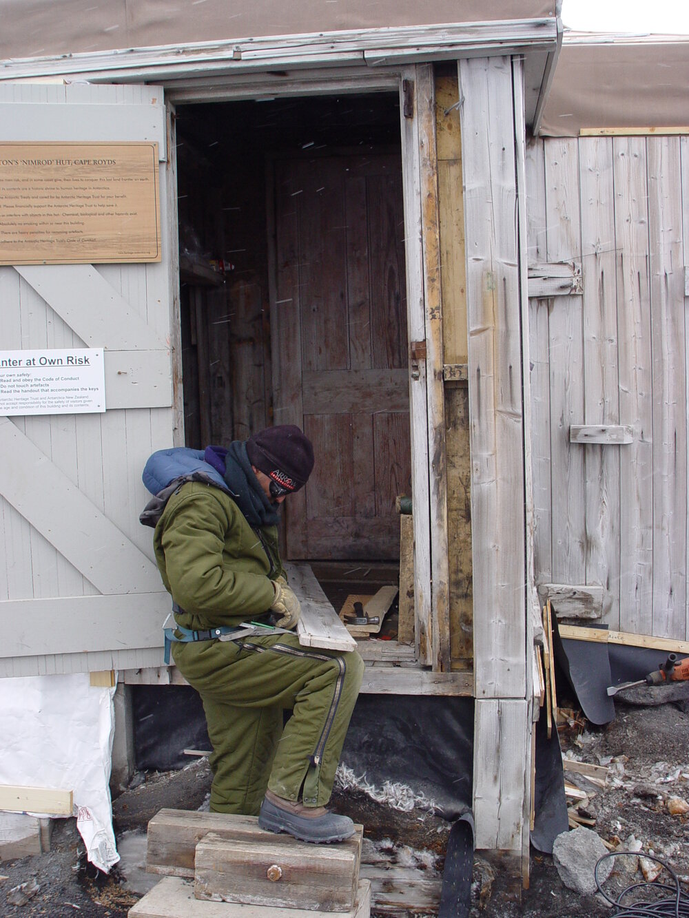 2007 Steve Brown working on the door replacement, Cape Royds