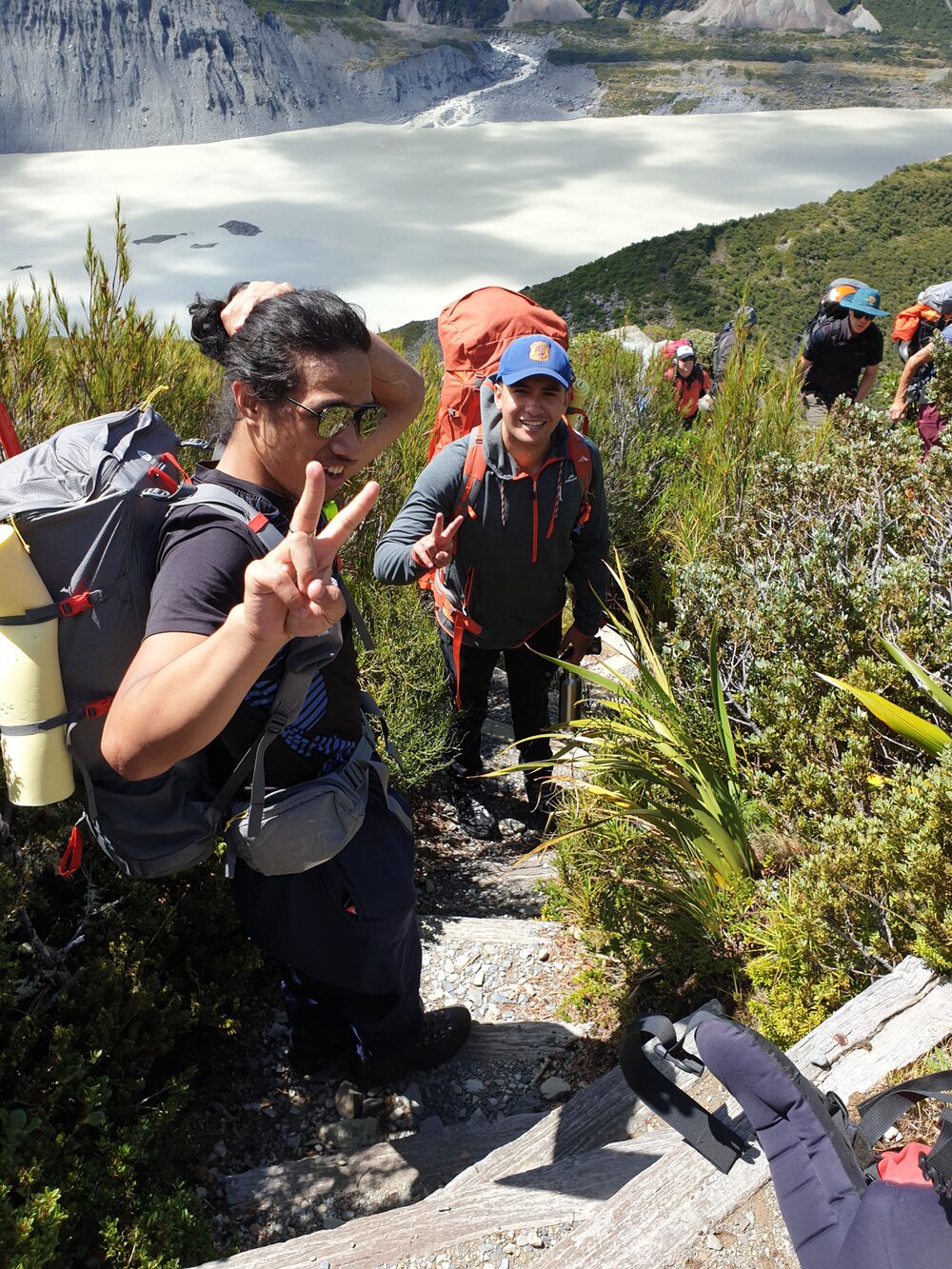Inspiring Explorers alumni A'aifou Potemani and The Explorers Club presenter Sonny Ngatai