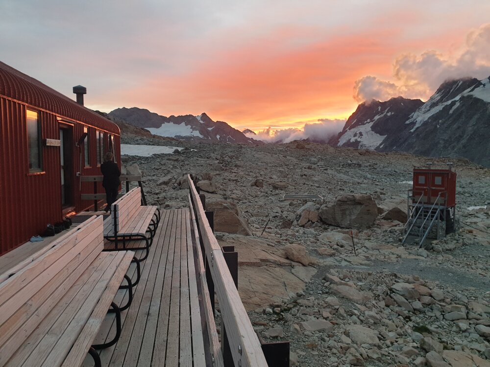 Sunset at Mueller Hut (001)