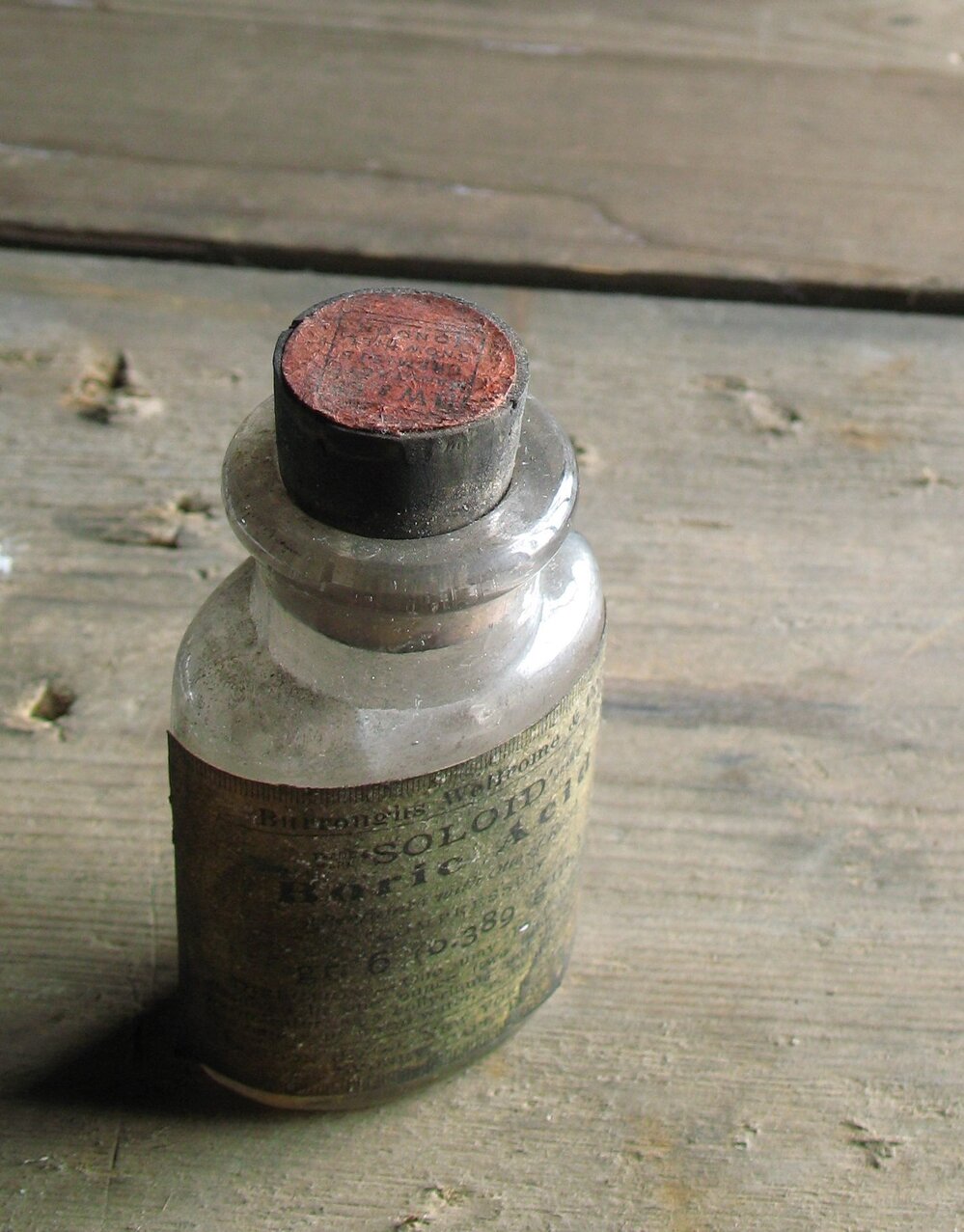 2007 K170 at Scott's 'Terra Nova' Hut - Boric Acid medicine bottle