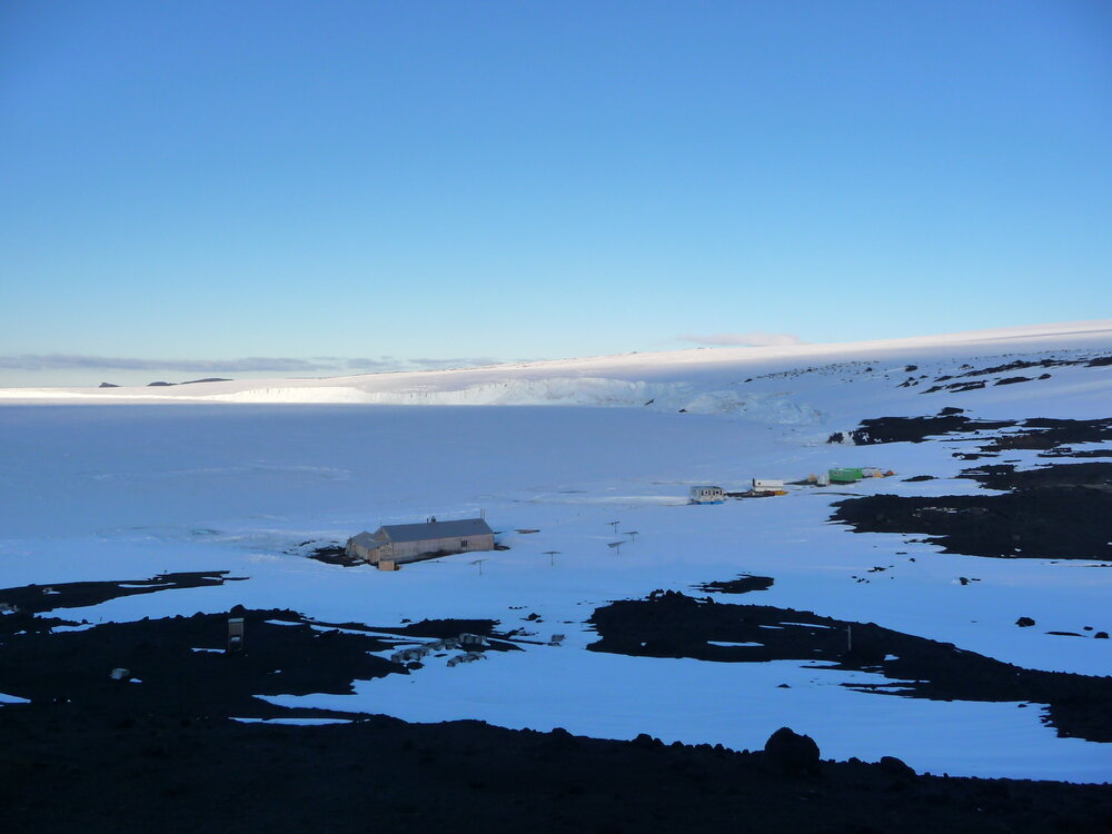 2009-10 Scott's 'Terra Nova' hut and Cape Evans field camp