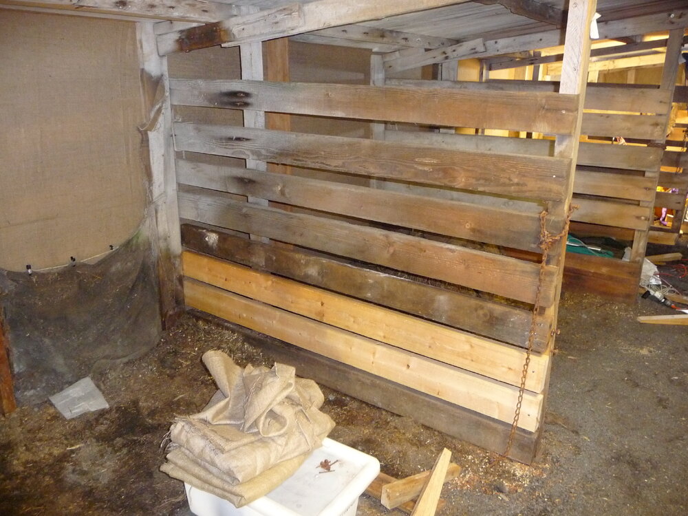 2009-10 Timber repairs to Stables bay, Scott's 'Terra Nova' hut