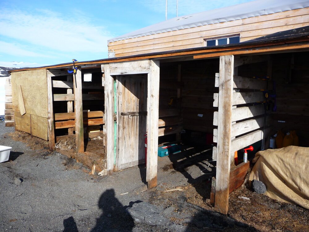 2009-10 Stables door D3 prior to removal, Scott's 'Terra Nova' hut