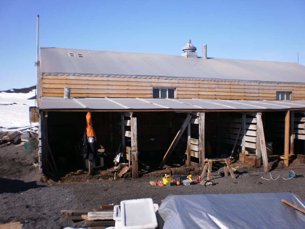 2009-10 Cape Evans, Stables rehabilitation - Stables North wall (130)