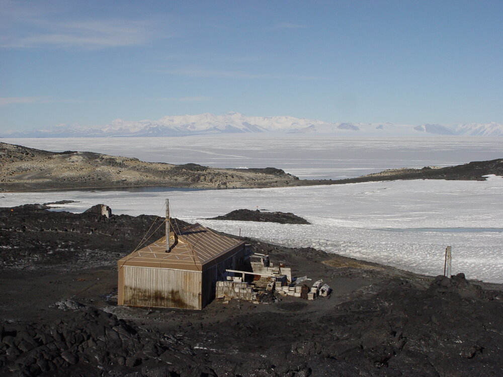 2007 North and East walls of Shackleton's 'Nimrod' hut, Cape Royds