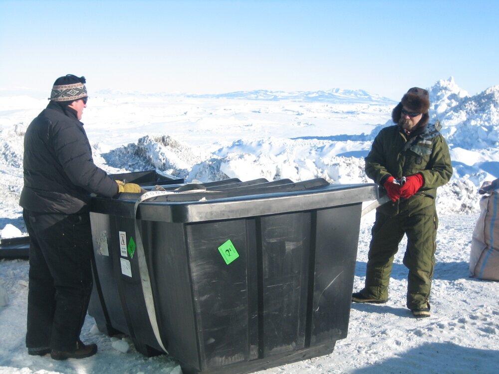 2006-07 Robert Clendon and Al Fastier securing a cuber