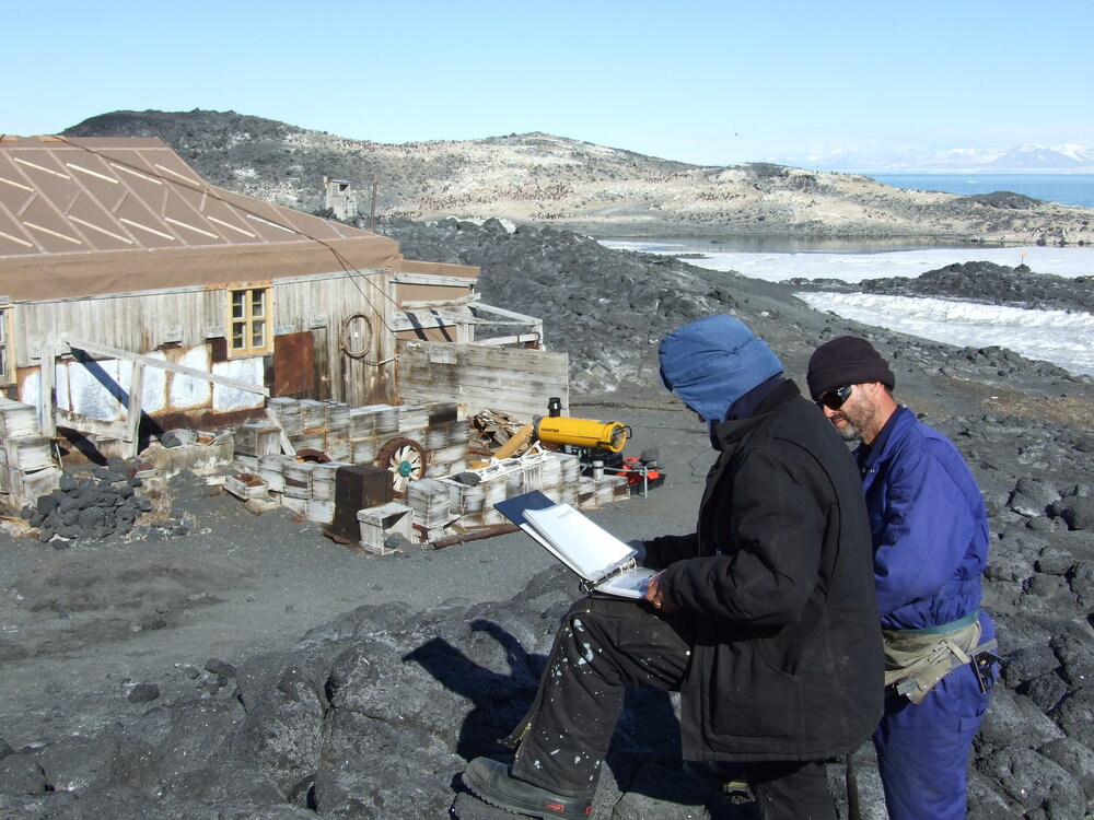 2006-07 Charley Brentnall and Steve Brown at Cape Royds