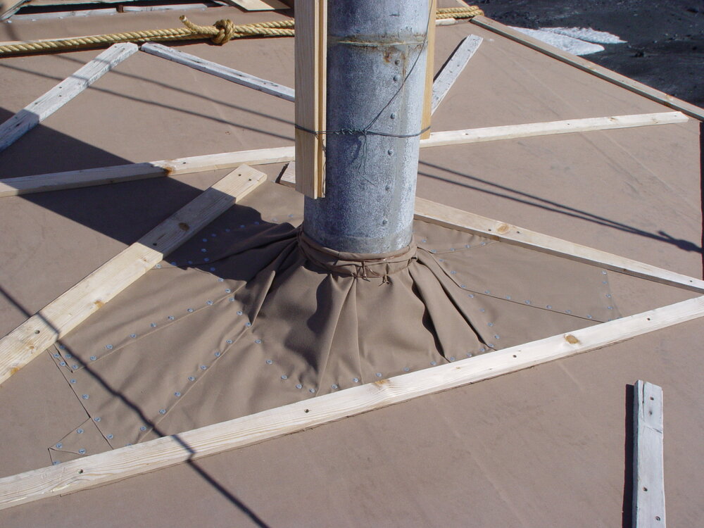 2006-07 Detail of the flue base at Cape Royds