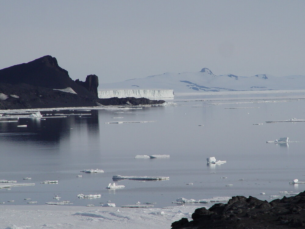 2006-07 Cape Royds landscape (002)