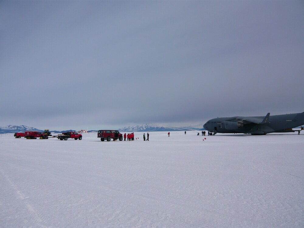 2008 C-17 landed in Antarctica