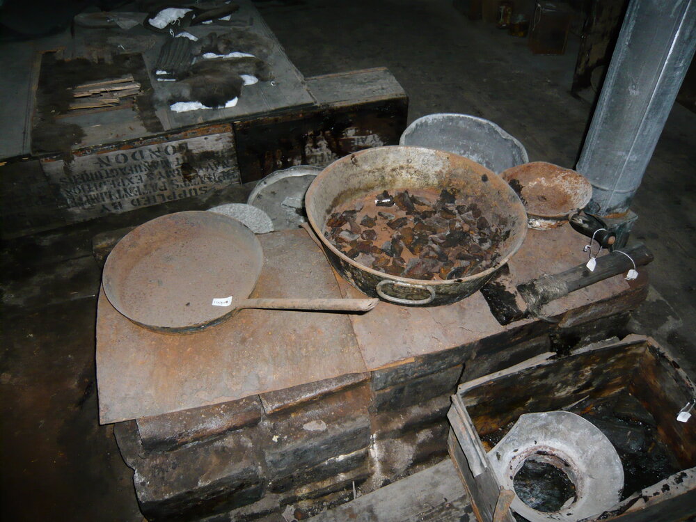 2008 Cookware on the blubber stove inside Scott's 'Discovery' hut