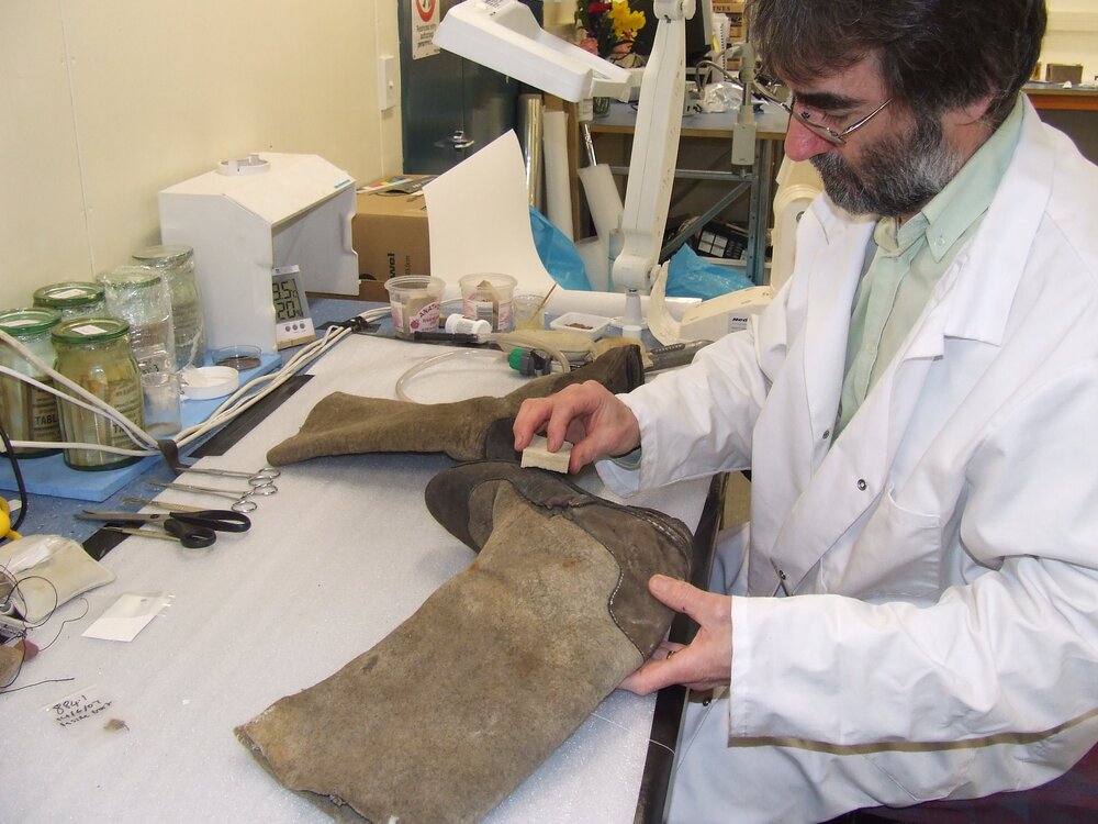 2007 Conservator Chris Calnan treating a boot
