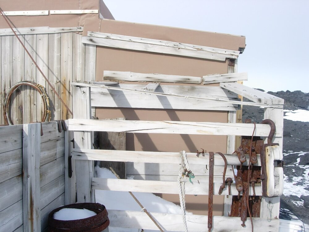 Exterior wall, north elevation of Shackleton's 'Nimrod' hut