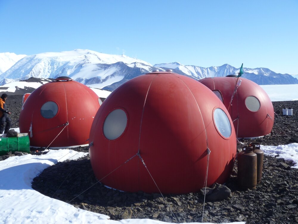 2015-16 Italian Apple huts, Red Castle Ridge