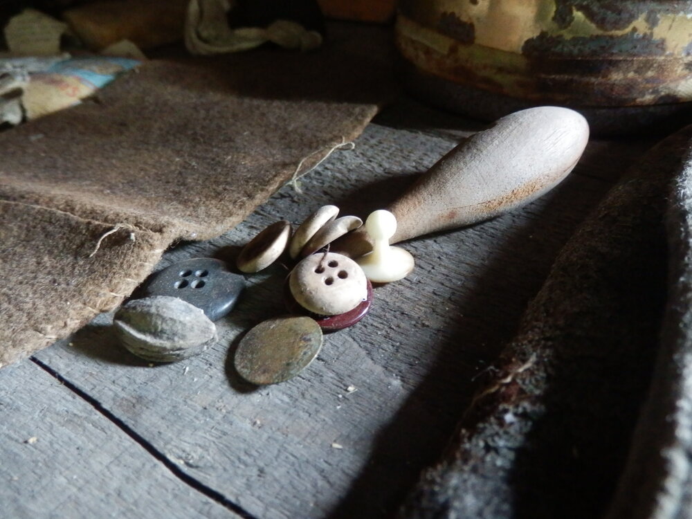 Artefacts in Shackleton's 'Nimrod' Hut