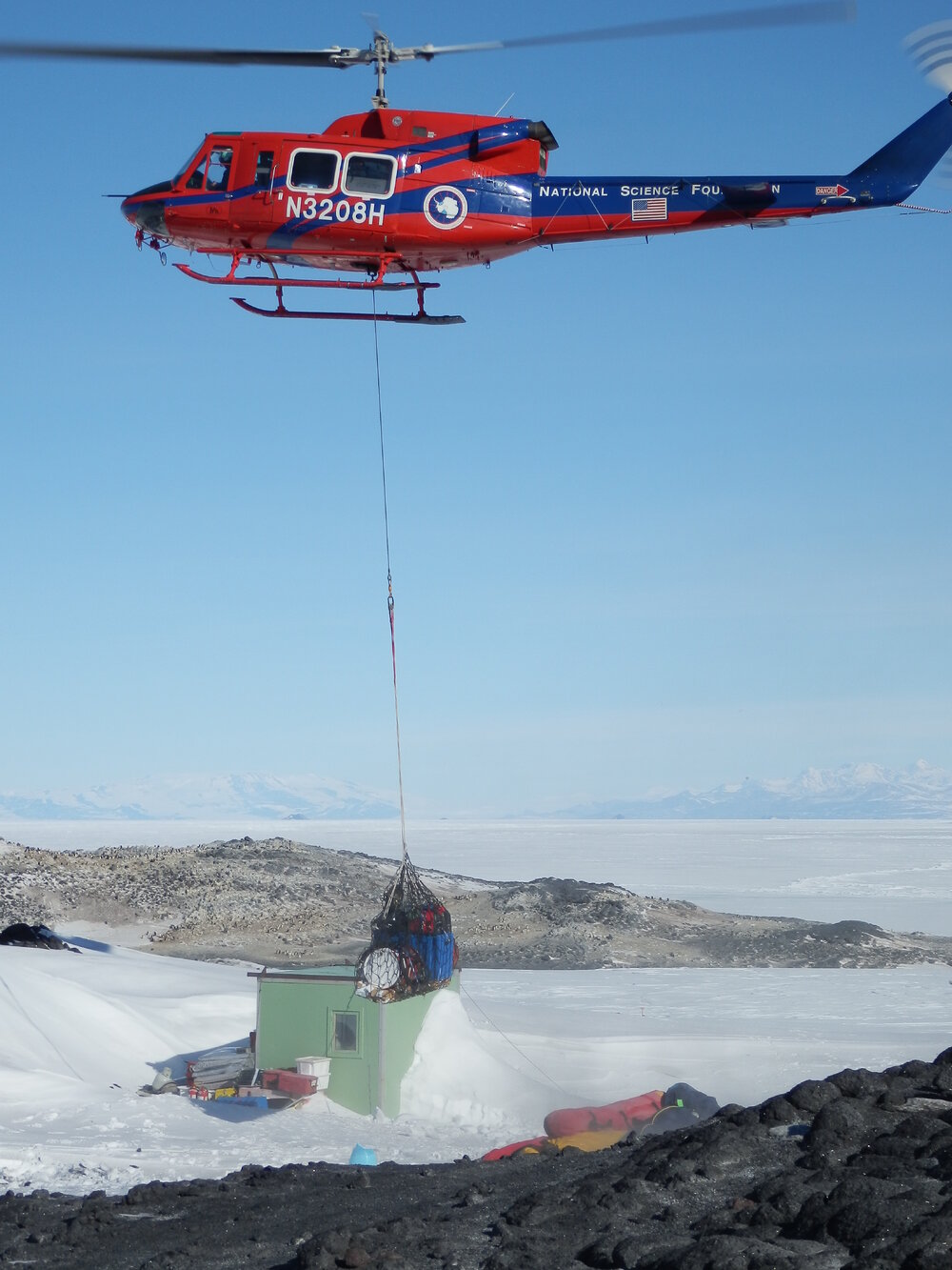 Helicopter and cargo 