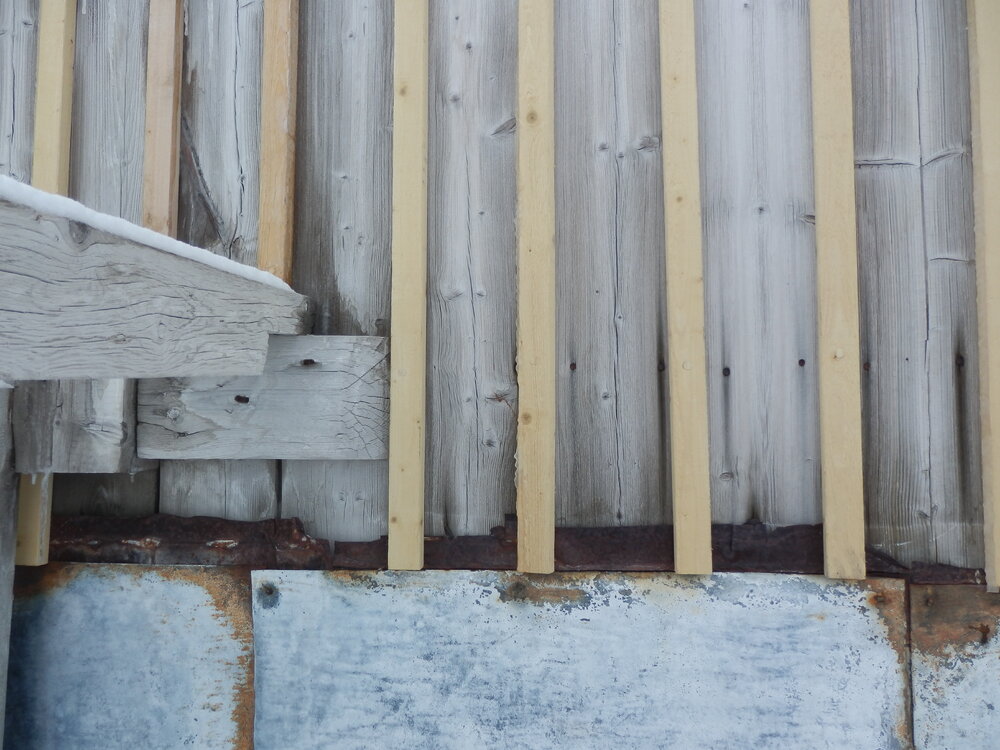 Battens after repair, Shackleton's 'Nimrod Hut' (003)
