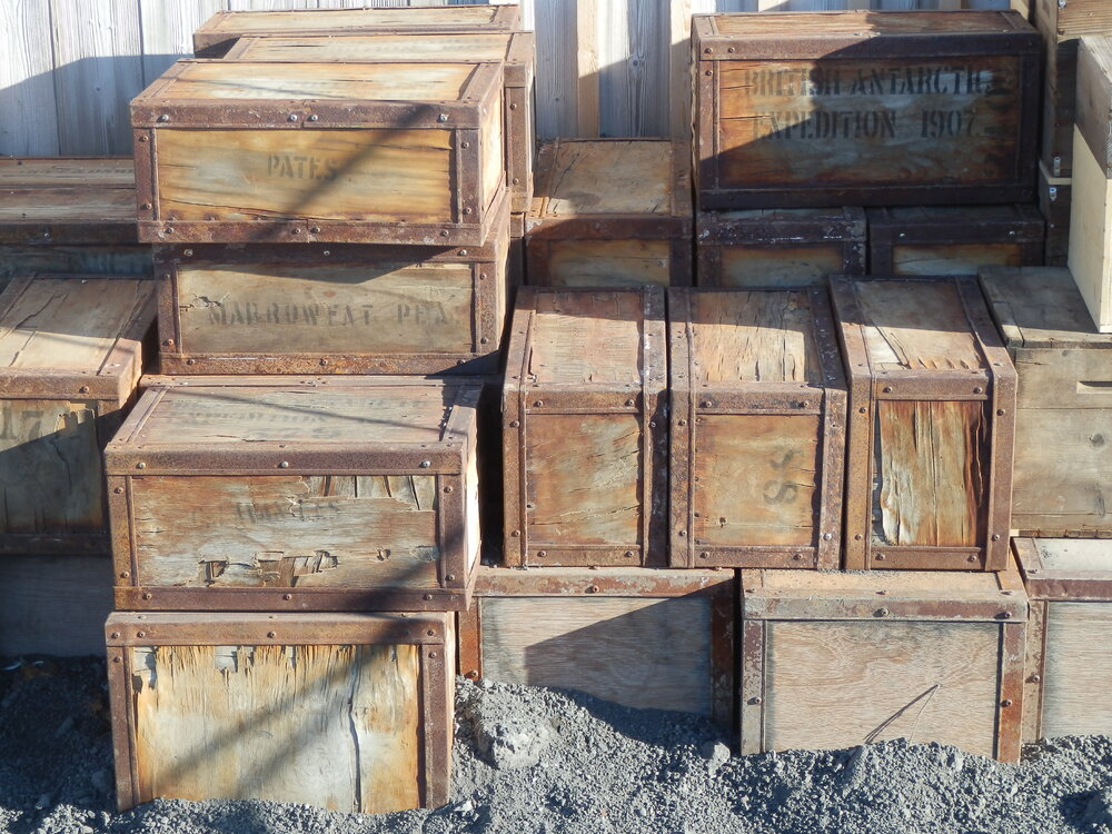 Box arrangement, Shackleton's 'Nimrod' Hut (002)