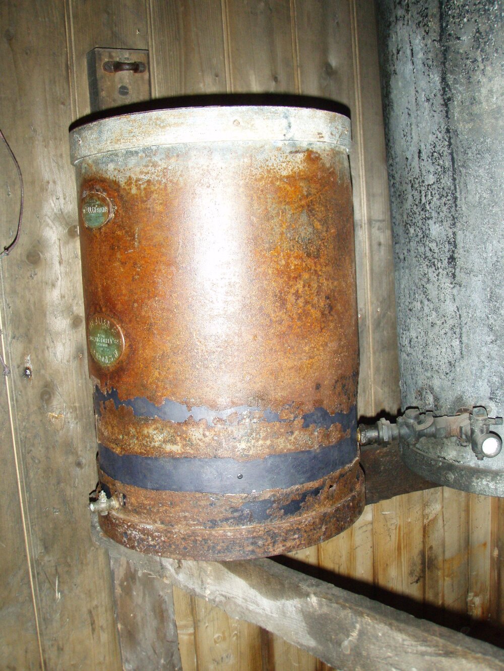Carbide tank, Scott's 'Terra Nova' Hut