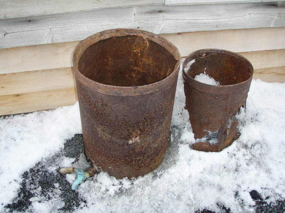 Water melter for Gurney's patent stove, Scott's 'Terra Nova' Hut