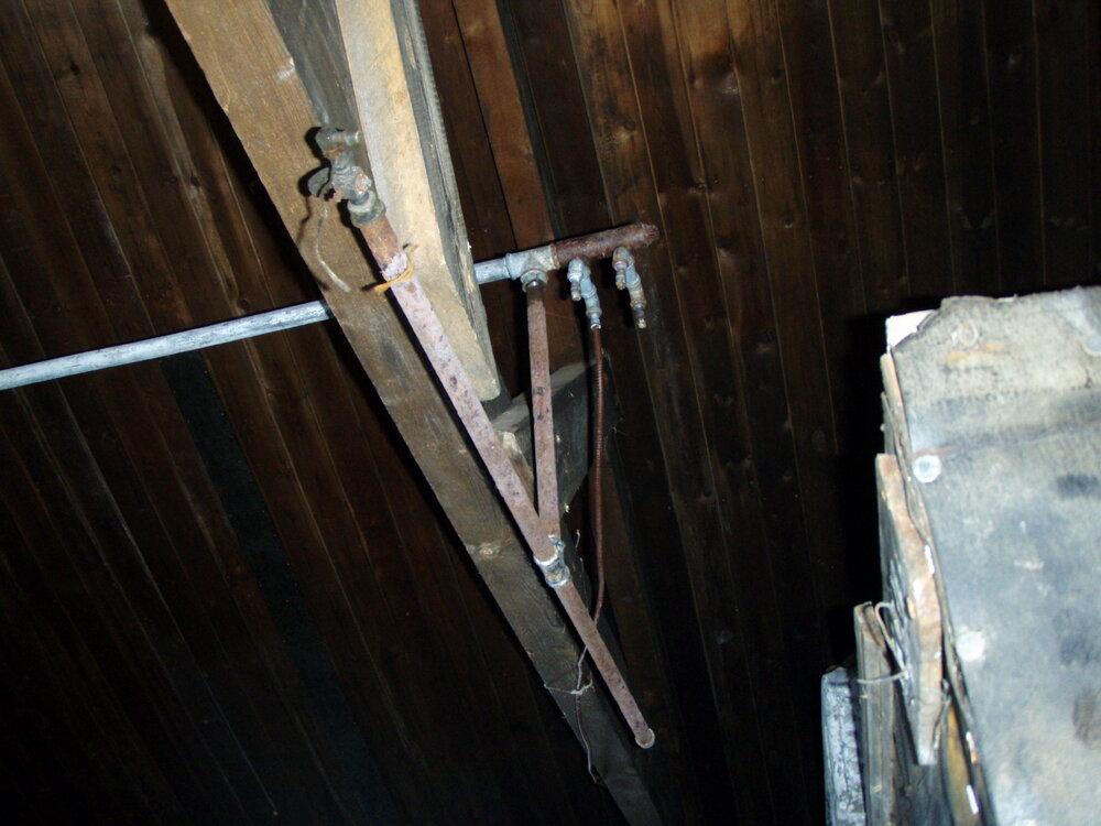 Acetylene piping, Scott's 'Terra Nova' Hut (003)