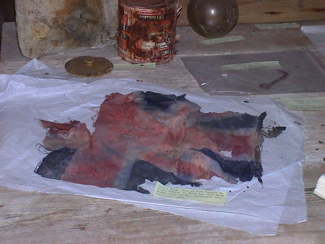 2003 K440 at Borchgrevink's huts - Living hut interior (016)