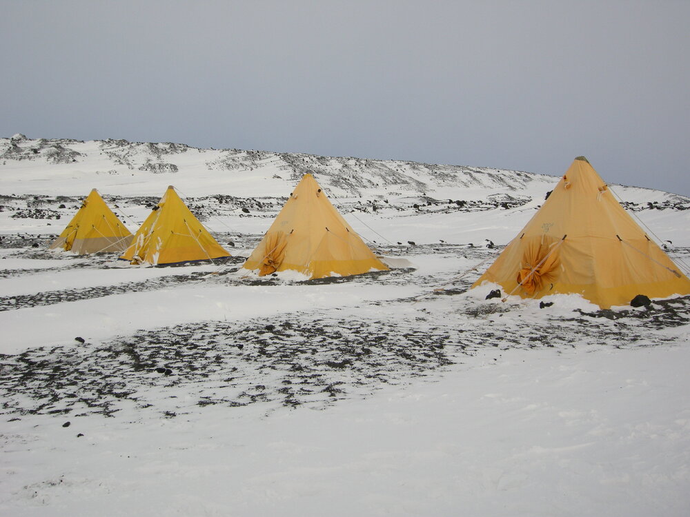 2013-14 Tents at the AHT field camp on Home Beach, Cape Evans