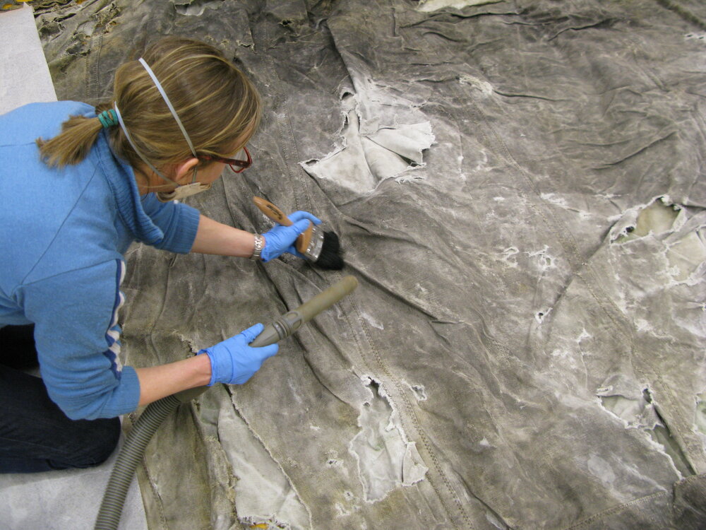 2013-14 Nicola Dunn vacuuming a 'Nimrod' awning (001)