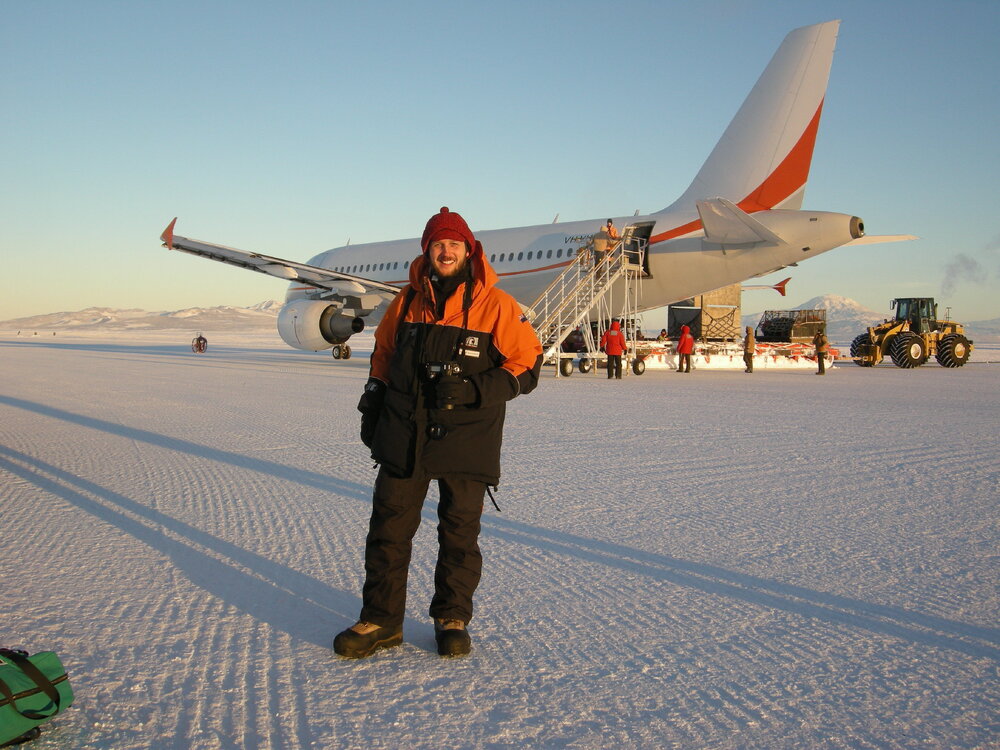 2013-14 Josiah Wagener with an Airbus plane on the runway