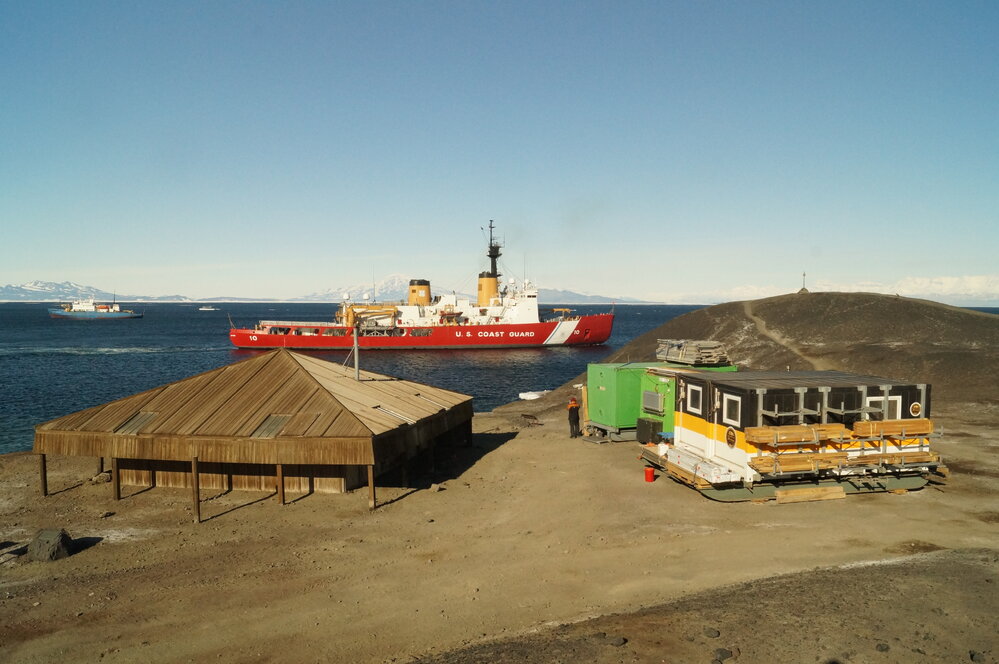 2013-14 AHT containers onsite at Hut Point