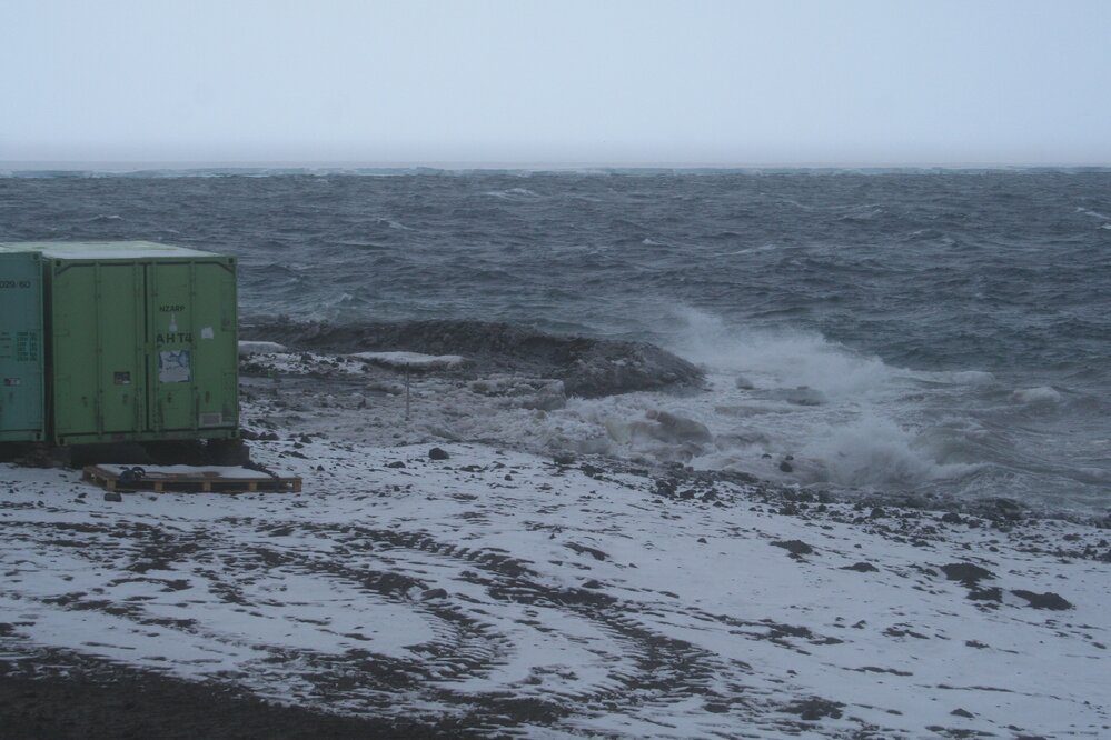 2013-14 Stormy seas at Scott Base (001)